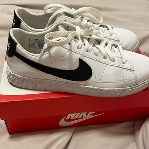 Nike Blazer low top
